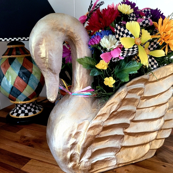 Meet the Posher - Picture 2 of 16